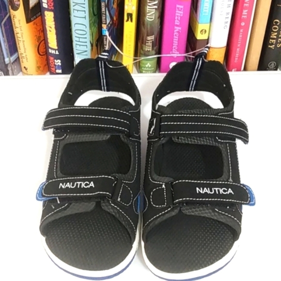NAUTICA BOY'S BLACK BLUE CROSSOVER VELCRO STRAP SANDALS SIZE 3 NWT - Picture 9 of 9